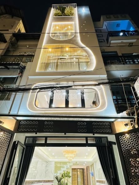 NHÀ 5 TẦNG LUNG LINH FULL NỘI THÂT XỊN XÒ - CÓ Ô CHỠ THANG MÁY