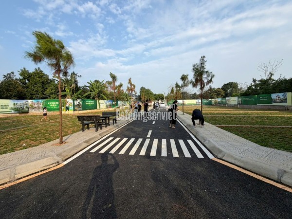 THANH KHOẢN GẤP LÔ ĐẤT RẺ HƠN LÔ BÊN CẠNH 300tr - HÒA LẠC