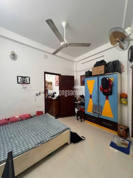 NHÀ BÀ ĐIỂM NGAY NGÃ TƯ TRUNG CHÁNH 1 BƯỚC QUA GÒ VẤP- 50M2-4 TẦNG- CHỈ 4,5 TỶ