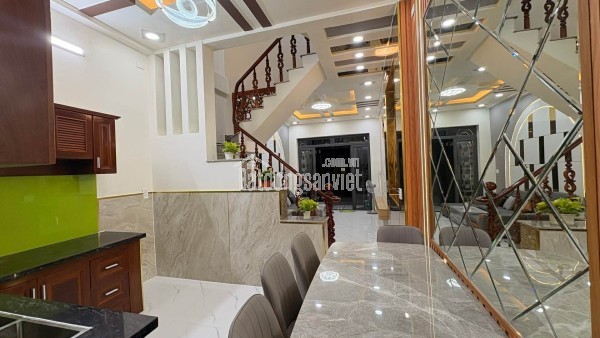NHÀ ĐẸP-GIÁ TỐT NHÀ MỚI ĐẸP LUNG LINH 3 TẦNG-HẺM OTO 5m-HIỆP THÀNH-Q12- 5,x TỶ (x nhỏ xíu)