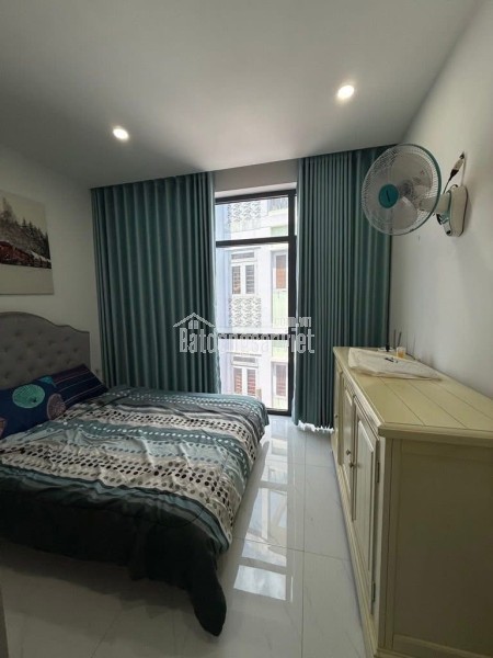Nhà mới 100% ,nằm trên đường số 35  Khánh Hội  quận 4.khu dân cư hiện hữu,Giá chỉ có 5 tỷ 7.