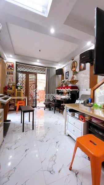 Nhà mới 100% ,nằm trên đường số 35  Khánh Hội  quận 4.khu dân cư hiện hữu,Giá chỉ có 5 tỷ 7.