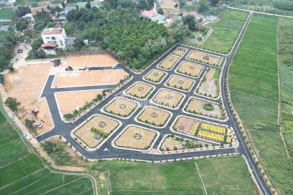 “Cơ hội đầu tư đất nền Hòa Lạc 
Giá chỉ từ 4 tỷ – sát Quốc lộ 21