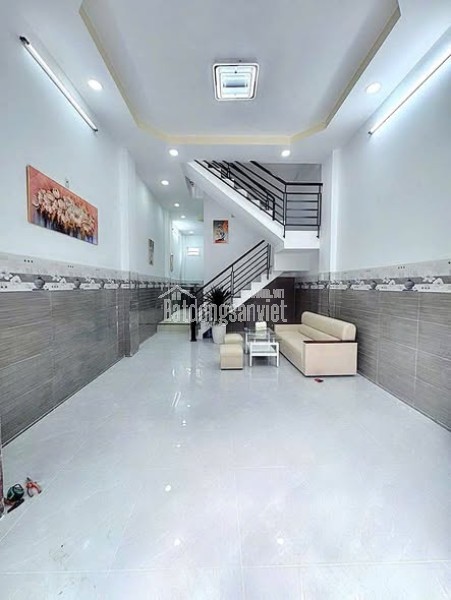 NHÀ NGANG 5M - LÔ GÓC - HẺM OTO ĐỖ CỬA-GIÁ NHỈNH 4 TỶKV SẦM UẤT QUẬN TÂN PHÚ-GIÁ NHỈNH 4 TỶ