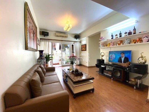 Chính chủ cần bán căn chung cư CẦU GIẤY. 62M, 2N, 2VS. Giá nhỉnh 6 tỷ.