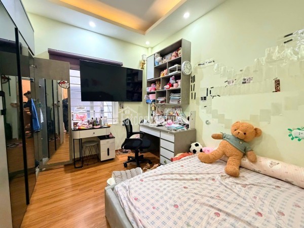 CẦN BÁN GẤP - NHÀ ĐẸP - TRUNG TÂM ĐỐNG ĐA - GẦN PHỐ