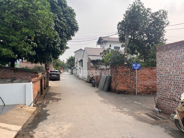 👉 Độc Nhất - Lô đất hơn 200m² trục chính thôn – sát nhà máy in tiền