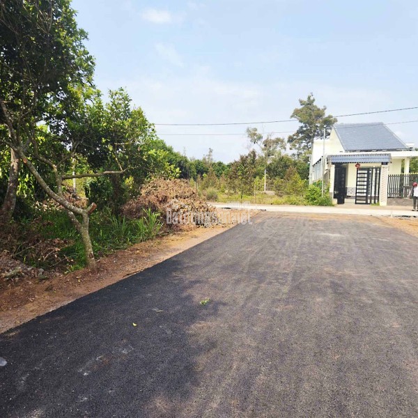 TRUNG TÂM P BÌNH LỘC, LONG KHÁNH, ĐN, CHỈ 150TR/M MẶT TIỀN ĐƯỜNG NHỰA 7M. GIÁ ĐẦU TƯ!