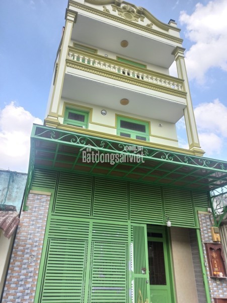Bán nhà  đường  Gò Dưa, Thủ Đức, TP HCM. DT 90m2, 4 tầng. Giá 7.25 tỷ, Sổ hồng - 0933125879