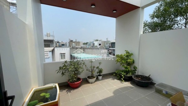 Bán nhà  đường  Gò Dưa, Thủ Đức, TP HCM. DT 90m2, 4 tầng. Giá 7.25 tỷ, Sổ hồng - 0933125879
