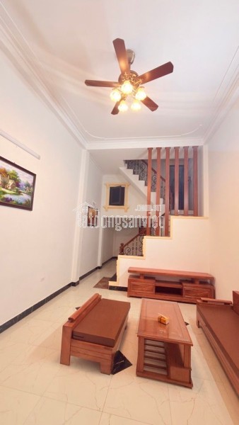 CHỦ NHÀ ĐAU ĐẦU-CƠ HỘI ĐẦU TƯ HIẾM TẠI PHÚC LỢI – NHÀ 5 TẦNG MỚI, VỊ TRÍ ĐẸP.