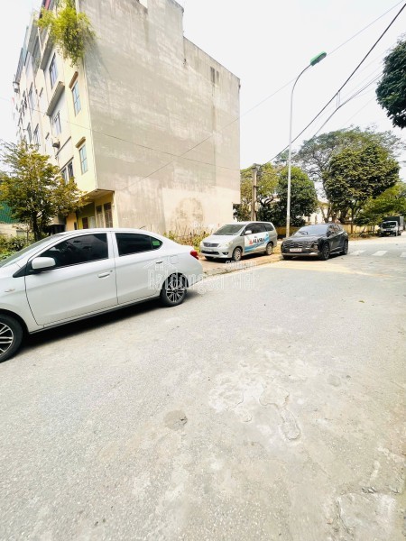 Bán đất X2A - Yên Sở, phân lô vỉa hè ô tô tránh, lô góc thoáng 3 mặt, 86m2 mặt tiền 5.5m, giá 26.7