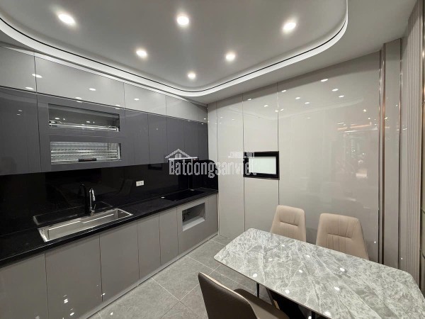 Bán CHDV Quan Nhân gần ôtô, 38m2-5T, full nội thất mới xịn xò cực đẹp, giá 11 tỷ