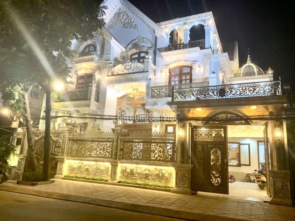 BIỆT THỰ CHDV CAO CẤP,  GẦN BỜ KÊNH THAM LƯƠNG, DT 320M2, 4 TẦNG GIÁ 39 TỶ.