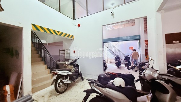 BIỆT THỰ CHDV CAO CẤP,  GẦN BỜ KÊNH THAM LƯƠNG, DT 320M2, 4 TẦNG GIÁ 39 TỶ.