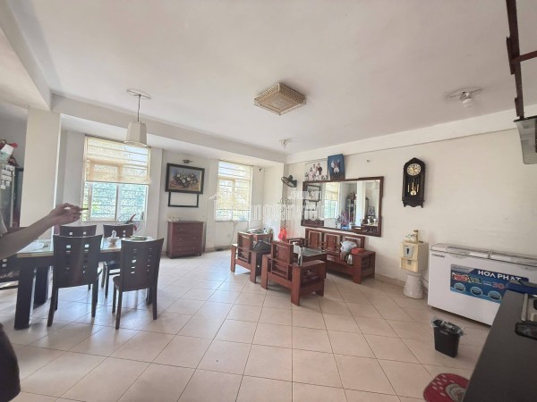 💥Phân lô 2 Ô tô tránh Nguyễn Chánh  60m 4T Kinh doanh cực tốt, 31.9 tỷ