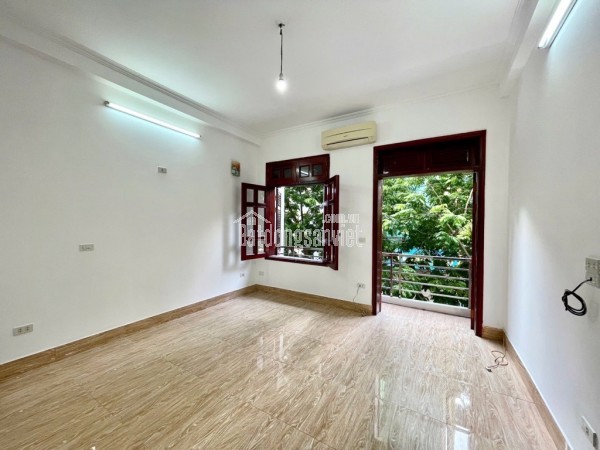 HIẾM. nhà Xa LA 50m2, 4 TẦNG, giá 13 tỷ. MẶT PHỐ - KINH DOANH - VỈA HÈ - Ô TÔ TRÁNH