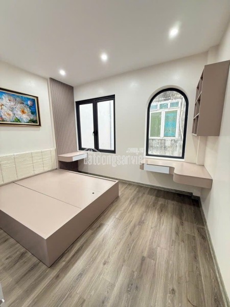 bán nhà bồ đề - 6 tầng thang máy - ô tô đỗ cửa - sát hồ