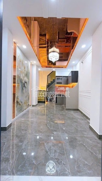 ĐOÀN VĂN BƠ – NHÀ 3 TẦNG NHỎ XINH – XÁCH VALI VÀO Ở NGAY💰 Giá chính chủ: 3.5 TỶ – bớt Lộc Cách
