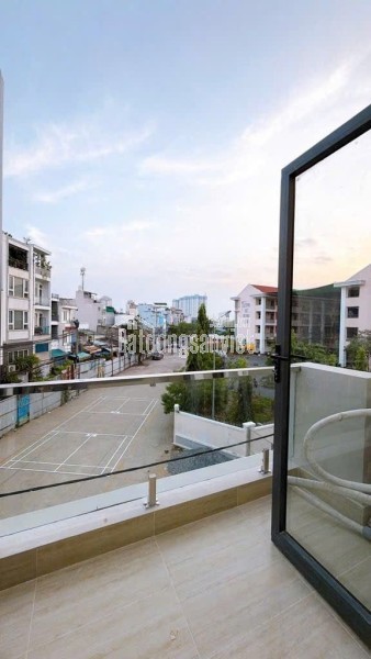 ĐOÀN VĂN BƠ – NHÀ 3 TẦNG NHỎ XINH – XÁCH VALI VÀO Ở NGAY💰 Giá chính chủ: 3.5 TỶ – bớt Lộc Cách