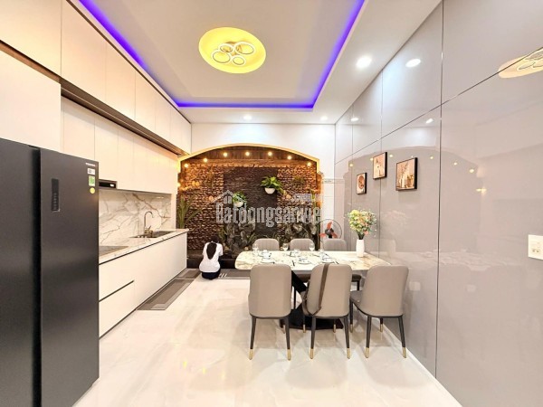 HOÀNG HẬU NHÀ PHỐ 4 TẦNG MỚI -FULL NỘI THẤT-HXH THÔNG-THẠNH XUÂN-Q12-NHỈNH 6TỶ