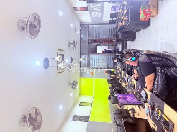 Tìm nhà  ở kết hợp kinh doanh Sài đồng 23 tỷ 80m vỉa hè ô tô