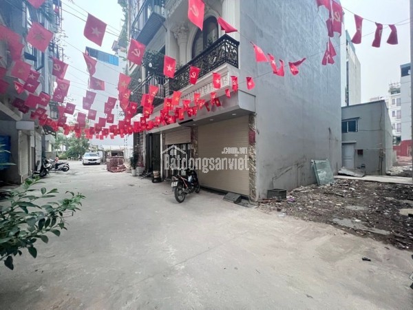 Thông tin thật 3.9 tỷ Nhà mới 5 tầng sổ đỏ Cự Khối,Long Biên