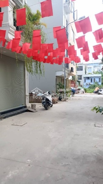 Thông tin thật 3.9 tỷ Nhà mới 5 tầng sổ đỏ Cự Khối,Long Biên