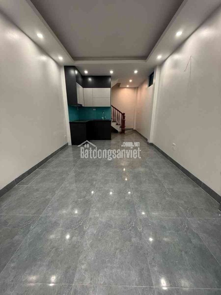 Thông tin thật 3.9 tỷ Nhà mới 5 tầng sổ đỏ Cự Khối,Long Biên