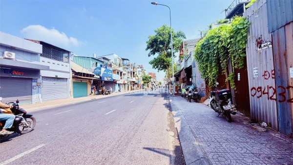 GẦN SÂN BAY, GẤP BÁN, CHÍNH CHỦ BÁN ĐẤT MẶT TIỀN NGUYỄN KIỆM, HẠ CHÀO 7 TỶ, DT 365M2.