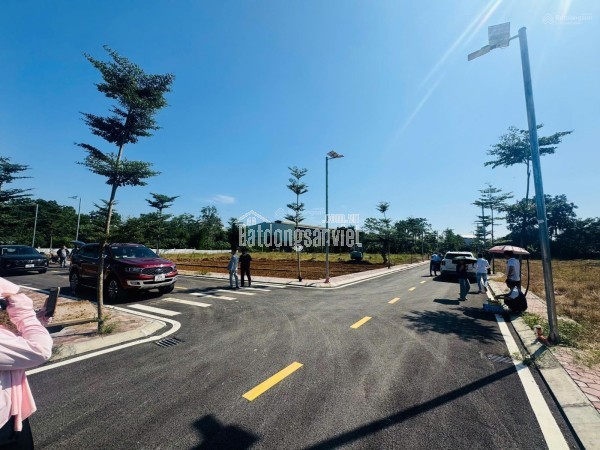 Cần tiền kinh doanh, bán gấp lô đất sổ đỏ 108m vị trí TĐC Vai Réo