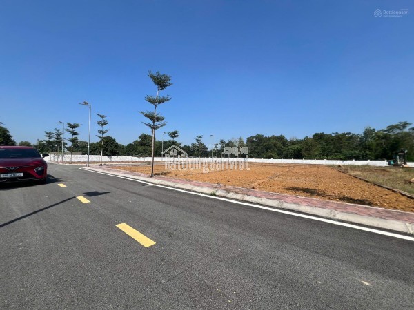 Cần tiền kinh doanh, bán gấp lô đất sổ đỏ 108m vị trí TĐC Vai Réo