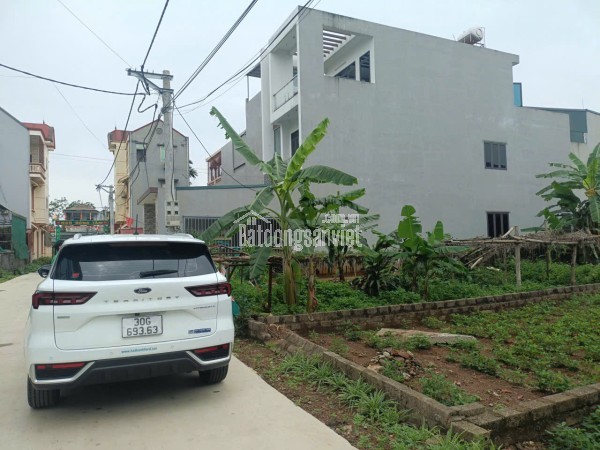 ĐẤT LÒNG HỒ ĐỒNG MÔ – TRỤC CHÍNH LIÊN XÃ – GIÁ CHỈ NHỈNH 10TR/M² QUÁ HIẾM 🔥