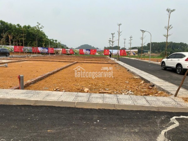 ĐẤT NỀN HIẾM 2 MẶT ĐƯỜNG SÁT QUỐC LỘ HỒ TÂY- BA VÌ-   NGAY SÁT TUYẾN  METRO . GIÁ CỰC RẺ CHƯA ĐẾN