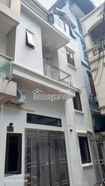 Bán nhà ngõ Kim Mã - Ba Đình, 50m2, 4 tầng, 4PN, sổ đỏ, 10 tỷ. LH: 0967696080