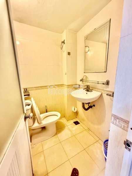 Bán nhà ngõ Kim Mã - Ba Đình, 50m2, 4 tầng, 4PN, sổ đỏ, 10 tỷ. LH: 0967696080