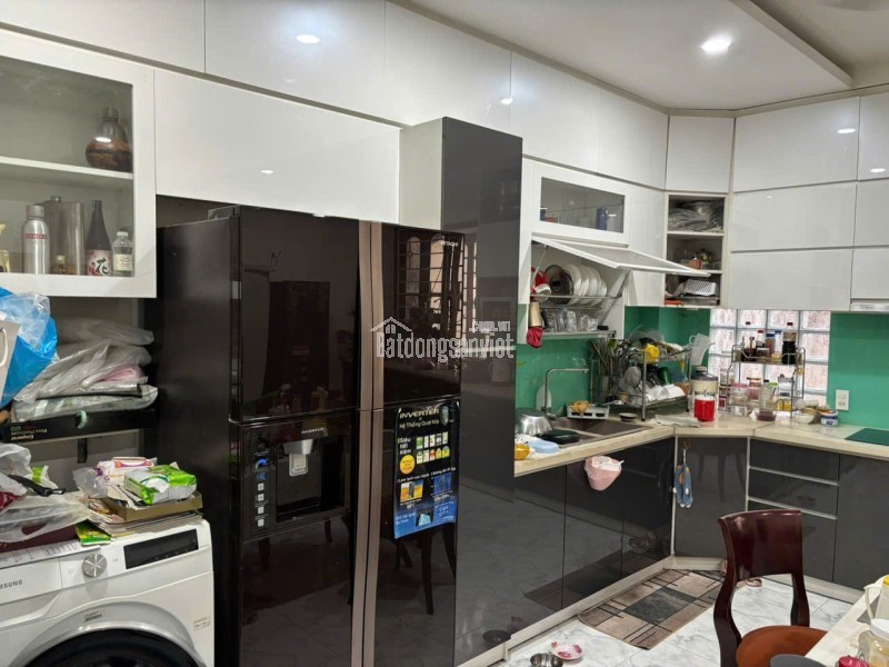 Bán nhà MT 122 Nguyễn Văn Cừ Q1 vị trí siêu đẹp tiện kinh doanh