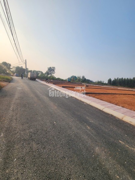 Bán Đất Thôn Cổng Sau, Hướng Đạo, khu công nghiệp Tam Dương 1, Vĩnh Phúc 100m, 800 triệu, xây nhà