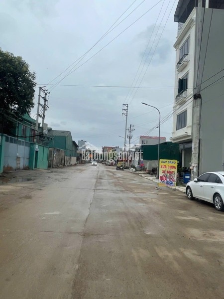 Bán Đất Thôn Cõi, cổng chính khu công nghiệp Tam Dương 1, Vĩnh Phúc 106m, 1tỷ 7, kinh doanh.