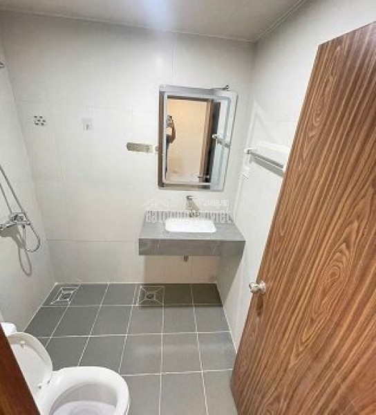 CẦN PASSS PHÒNG KHÉP KÍN
Số 10A 125/38 Nguyễn Ngọc Vũ, Cầu Giấy, Hà Nội