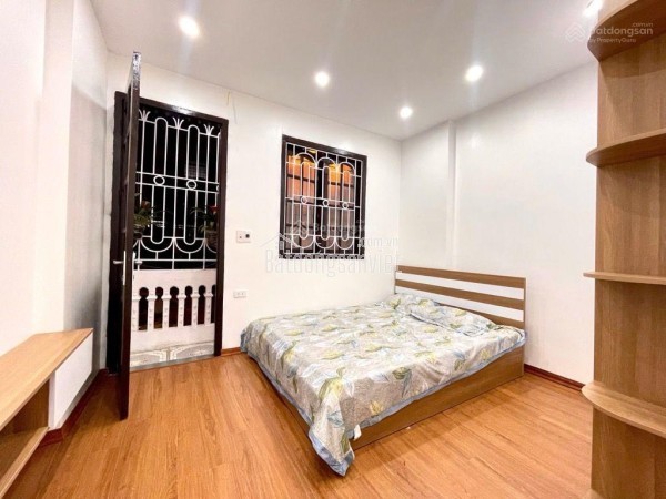 Bán nhà Lô góc phố Lê Ngọc Hân thoáng trước sau 90m² 3 ngủ ô tô đỗ nhỉnh 4,5x tỷ
