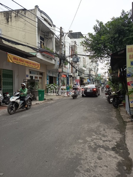Cần Tiền Bán Nhà Hẻm Xe Hơi, Đường Bùi Thị Xuân , F3, Q Tân Bình Giá Rẻ
