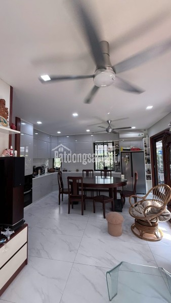 NHÀ 2 MẶT HẺM TRỊNH HOÀI ĐỨC – HIỆP PHÚ – VIEW CÔNG VIÊN TƯƠNG LAI – 3 TẦNG – CHỈ 5.6 TỶ