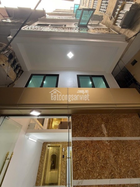 SIÊU PHẨM VÍP ĐỐNG ĐA - 6 TẦNG THANG MÁY - PHUN NỘI THẬT CAO CẤP - SÁCH VALI ĐẾN Ơ.