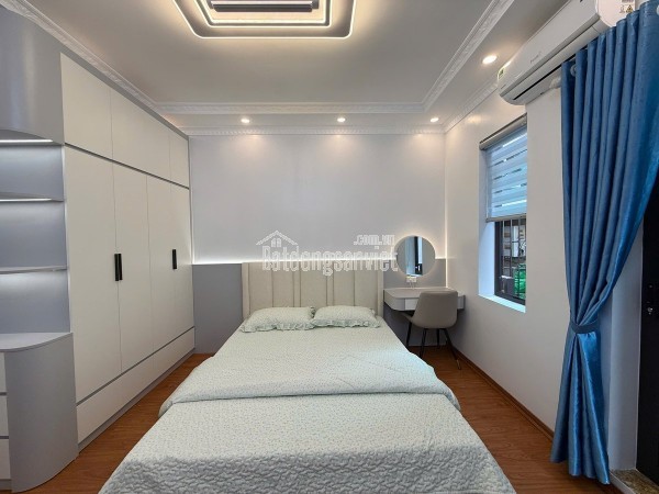 SIÊU PHẨM VÍP ĐỐNG ĐA - 6 TẦNG THANG MÁY - PHUN NỘI THẬT CAO CẤP - SÁCH VALI ĐẾN Ơ.
