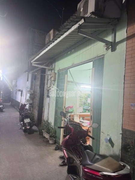 CHỈ 4.5 TỶ - 70M2 (7X10) HẺM4 3 GÁC - NGUYỄN VĂN QUÁ - QUÂN 12.