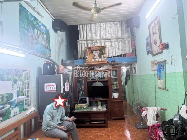 CHỈ 4.5 TỶ - 70M2 (7X10) HẺM4 3 GÁC - NGUYỄN VĂN QUÁ - QUÂN 12.