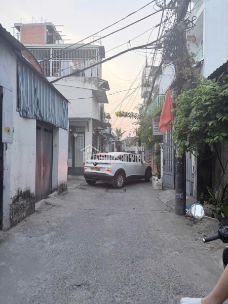 Chính chủ bán nhanh nhà đẹp khu tập thể Đài Phát Tín - Khu phân lô bàn cờ - Cạnh Louis City Đại Mỗ