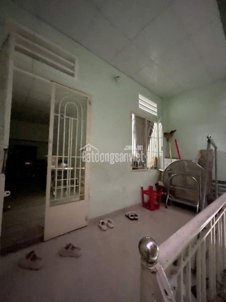 Chính chủ bán nhanh nhà đẹp khu tập thể Đài Phát Tín - Khu phân lô bàn cờ - Cạnh Louis City Đại Mỗ
