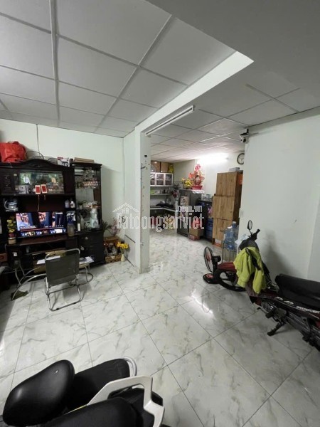 Chính chủ bán nhanh nhà đẹp khu tập thể Đài Phát Tín - Khu phân lô bàn cờ - Cạnh Louis City Đại Mỗ